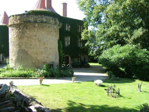 Château de Morey extérieur ancien
